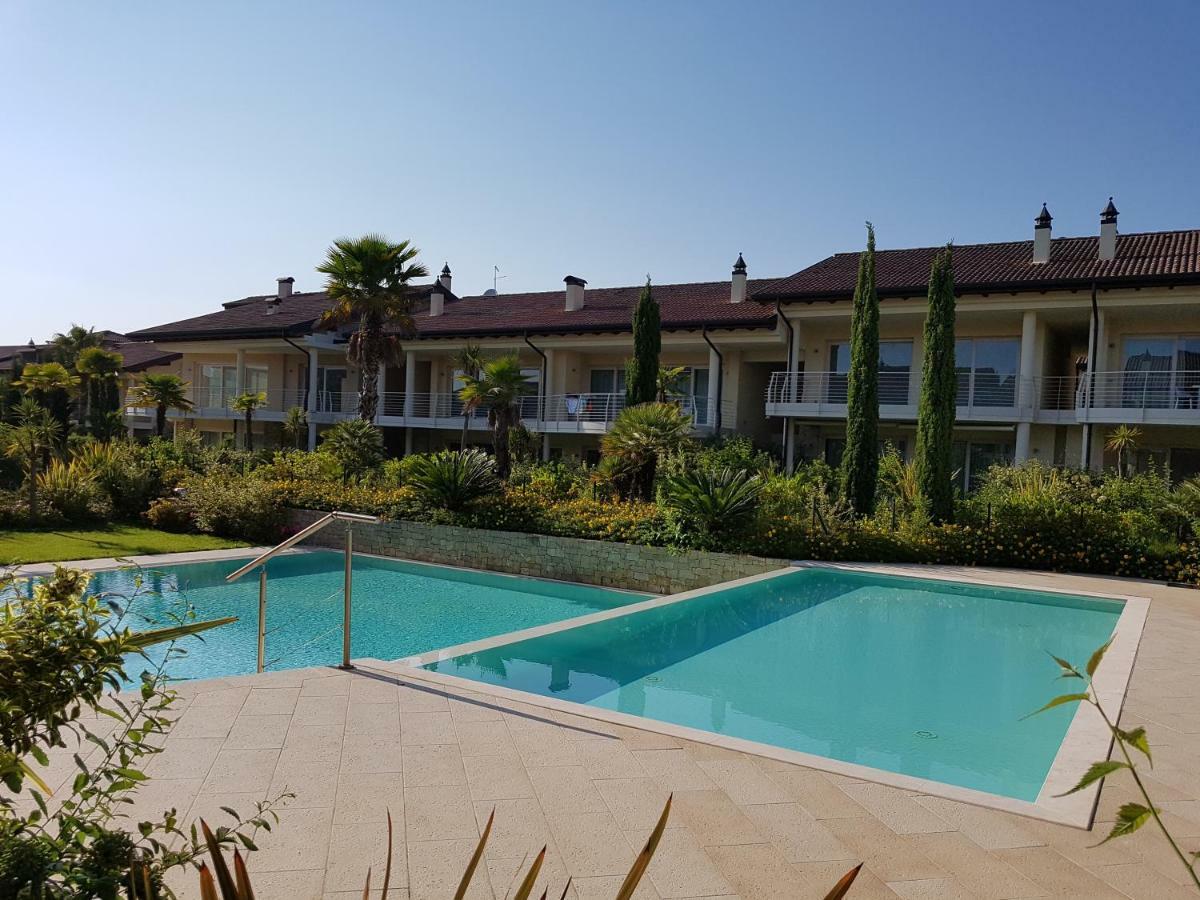 Sky Fort Garda View 西尔米奥奈 外观 照片