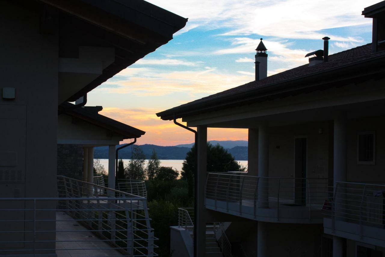Sky Fort Garda View 西尔米奥奈 外观 照片