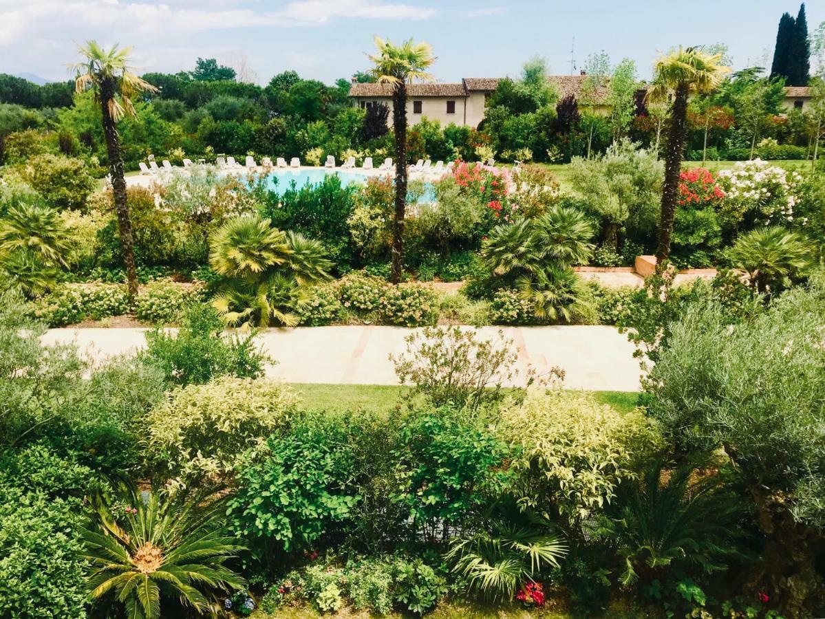 Sky Fort Garda View 西尔米奥奈 外观 照片