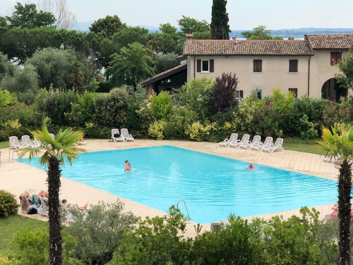 Sky Fort Garda View 西尔米奥奈 外观 照片